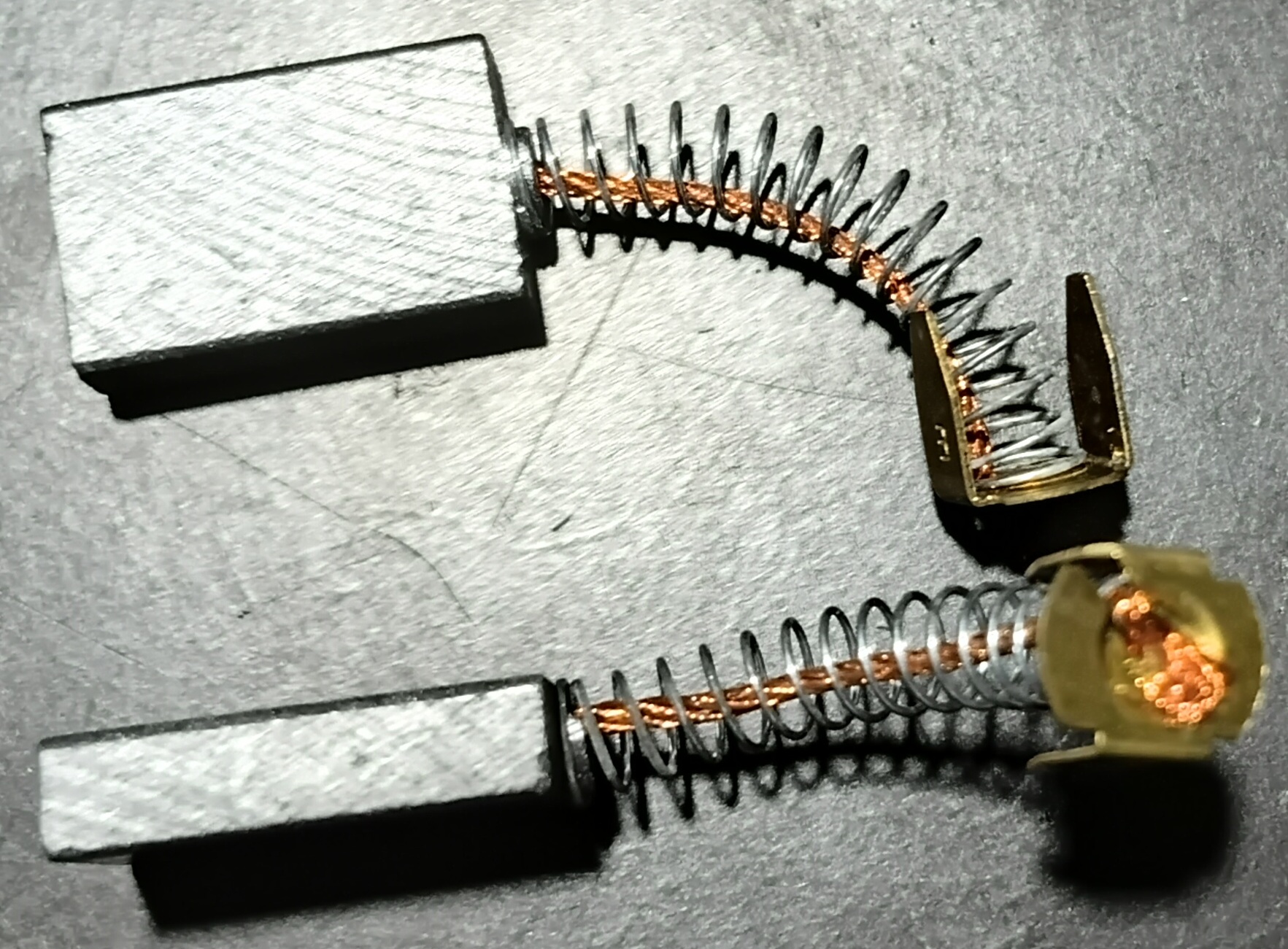 23 Quality Carbon Brush (Made in Taiwan) spring 20(L)x13(W)x5(H)mm| Carbon Brushes| Carpentry Tools & Equipment